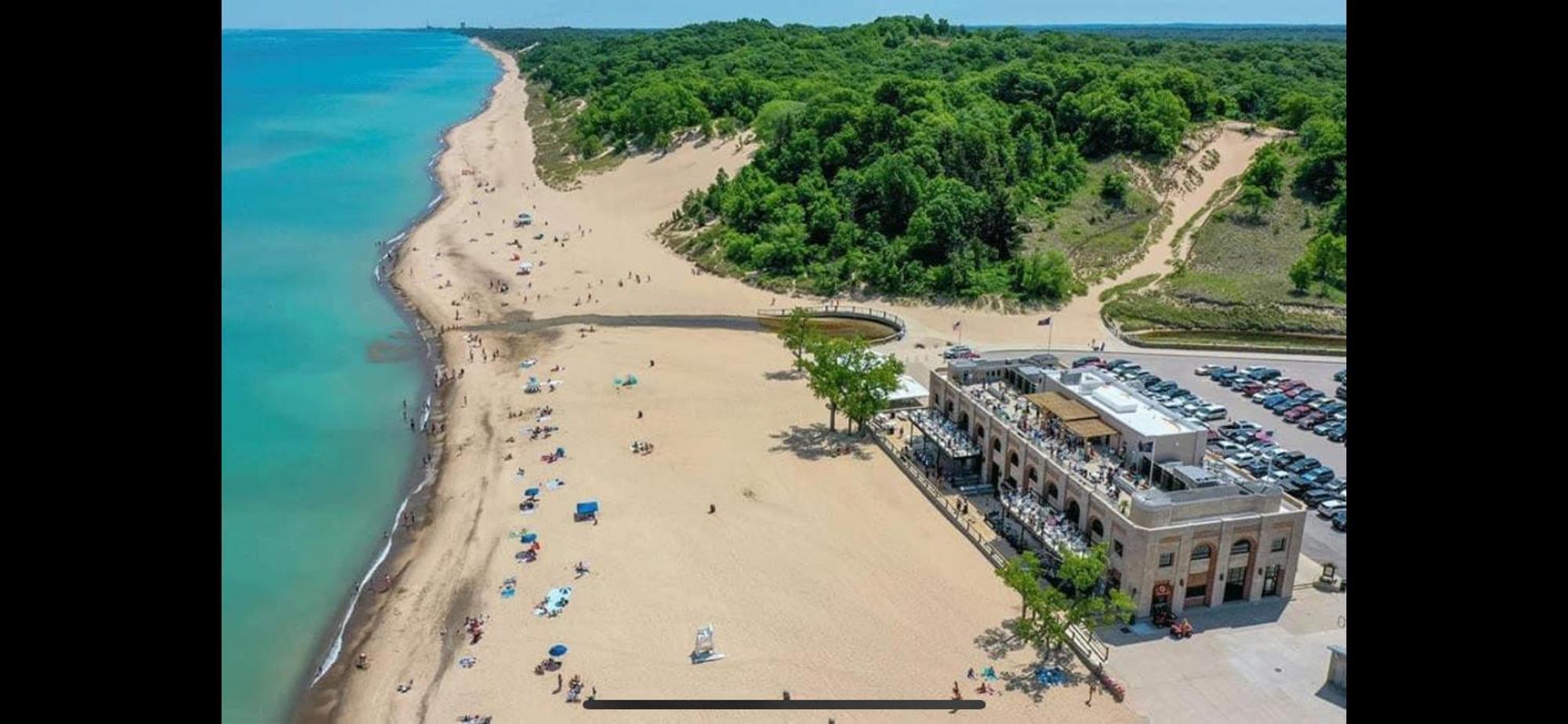 Blue Birdhouse - Indiana Dunes - Pet Friendly Честъртън Екстериор снимка